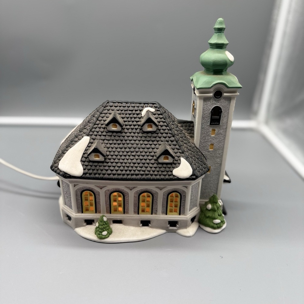 Department 56 Alpine Village Series St Nickolaus Heritage Village Collection - Picture 3 of 5